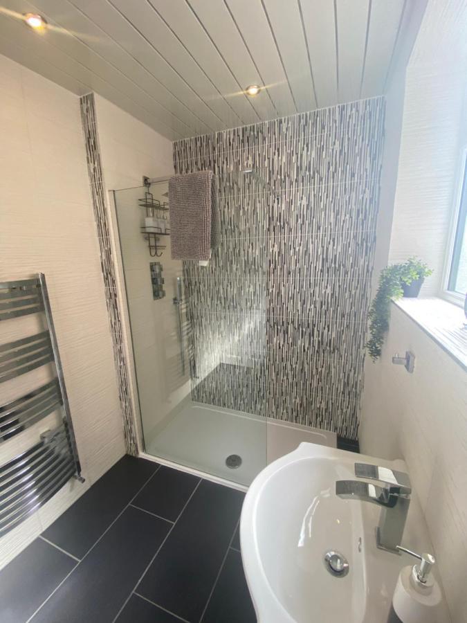New…The Hottub House Blackpool Pleasure Beach Bagian luar foto