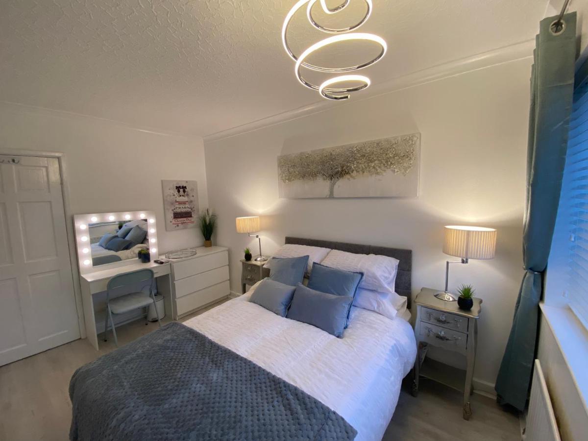 New…The Hottub House Blackpool Pleasure Beach Bagian luar foto
