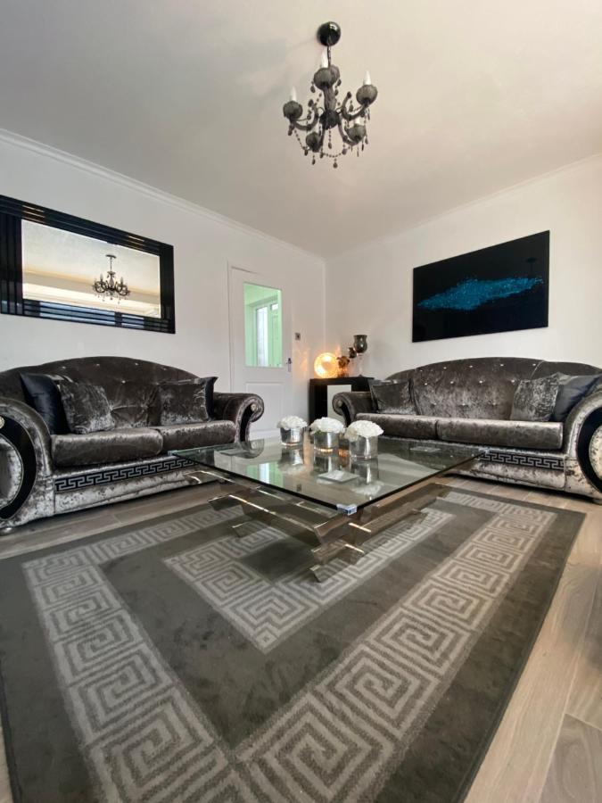 New…The Hottub House Blackpool Pleasure Beach Bagian luar foto